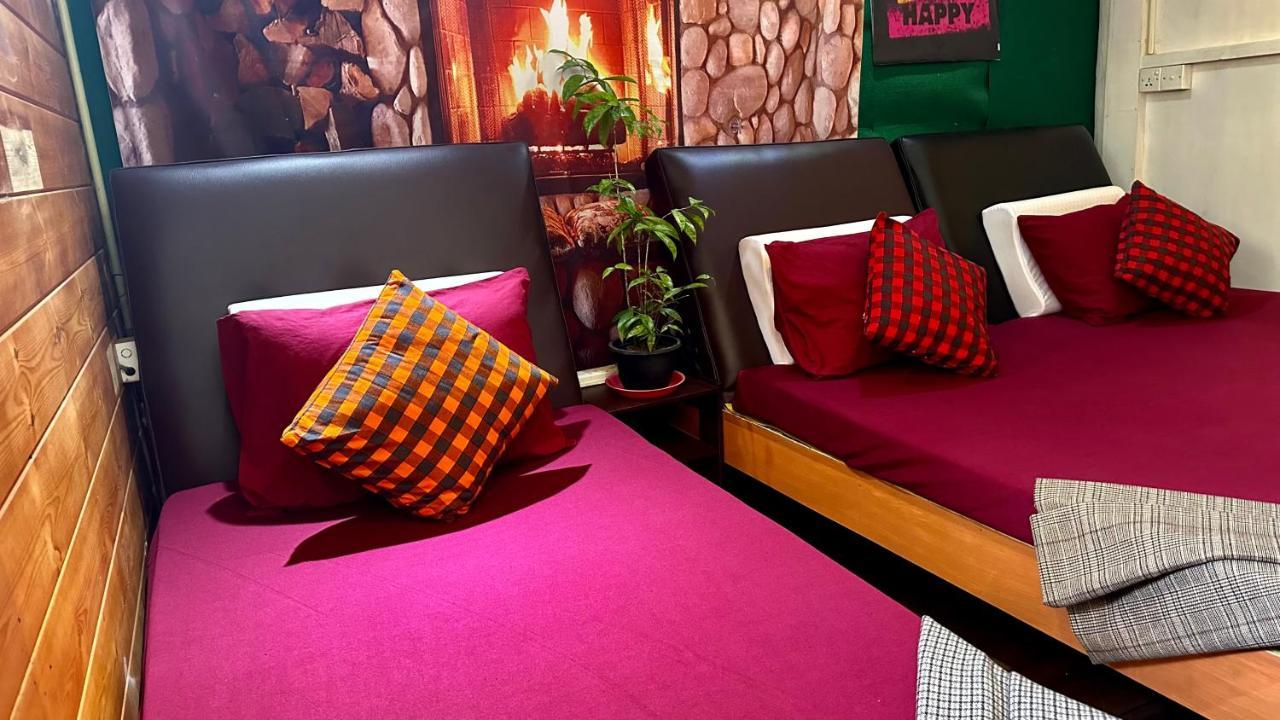 A Lounge Hostel And Cafe Ella Ngoại thất bức ảnh