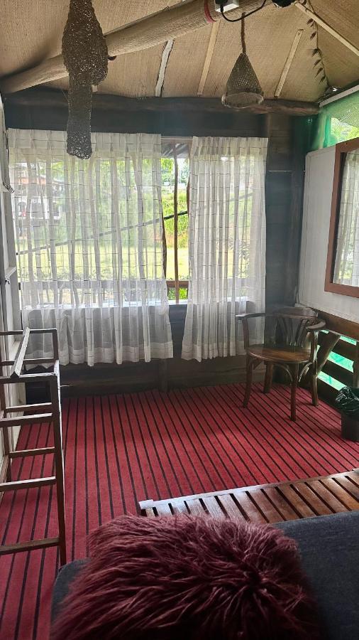 A Lounge Hostel And Cafe Ella Ngoại thất bức ảnh