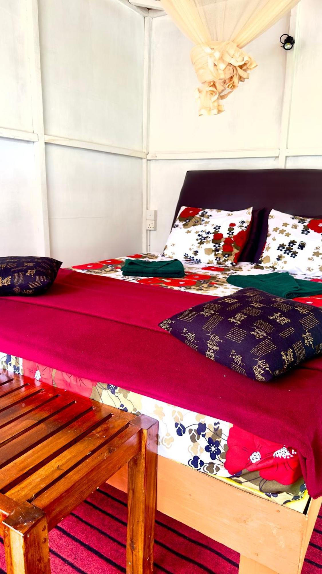 A Lounge Hostel And Cafe Ella Ngoại thất bức ảnh